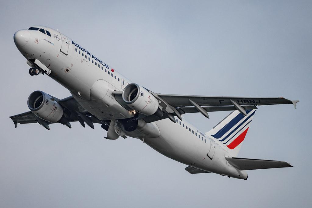 Paris Orly Airport: Air France (AF / AFR) | Airbus A320-214 A320 | F-HBNJ | MSN 04908
