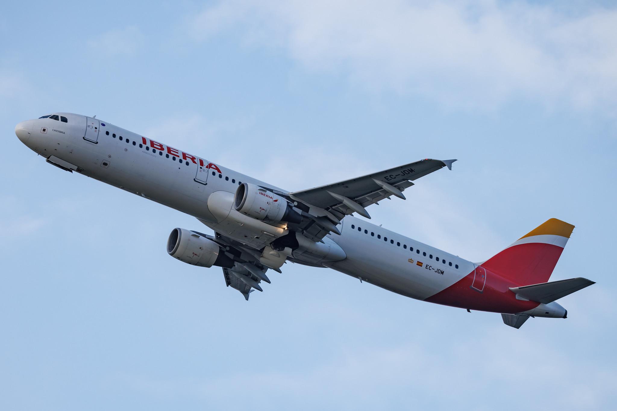 Paris Orly Airport: Iberia (IB / IBE) | Airbus A321-213 A321 | EC-JDM | MSN 02357