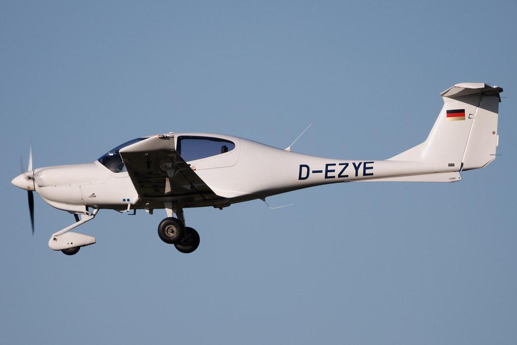 Hamburg Airport: European Flight Academy (PTO) | Diamond DA40 Diamond Star DA40 | D-EZYE | MSN 40.268
