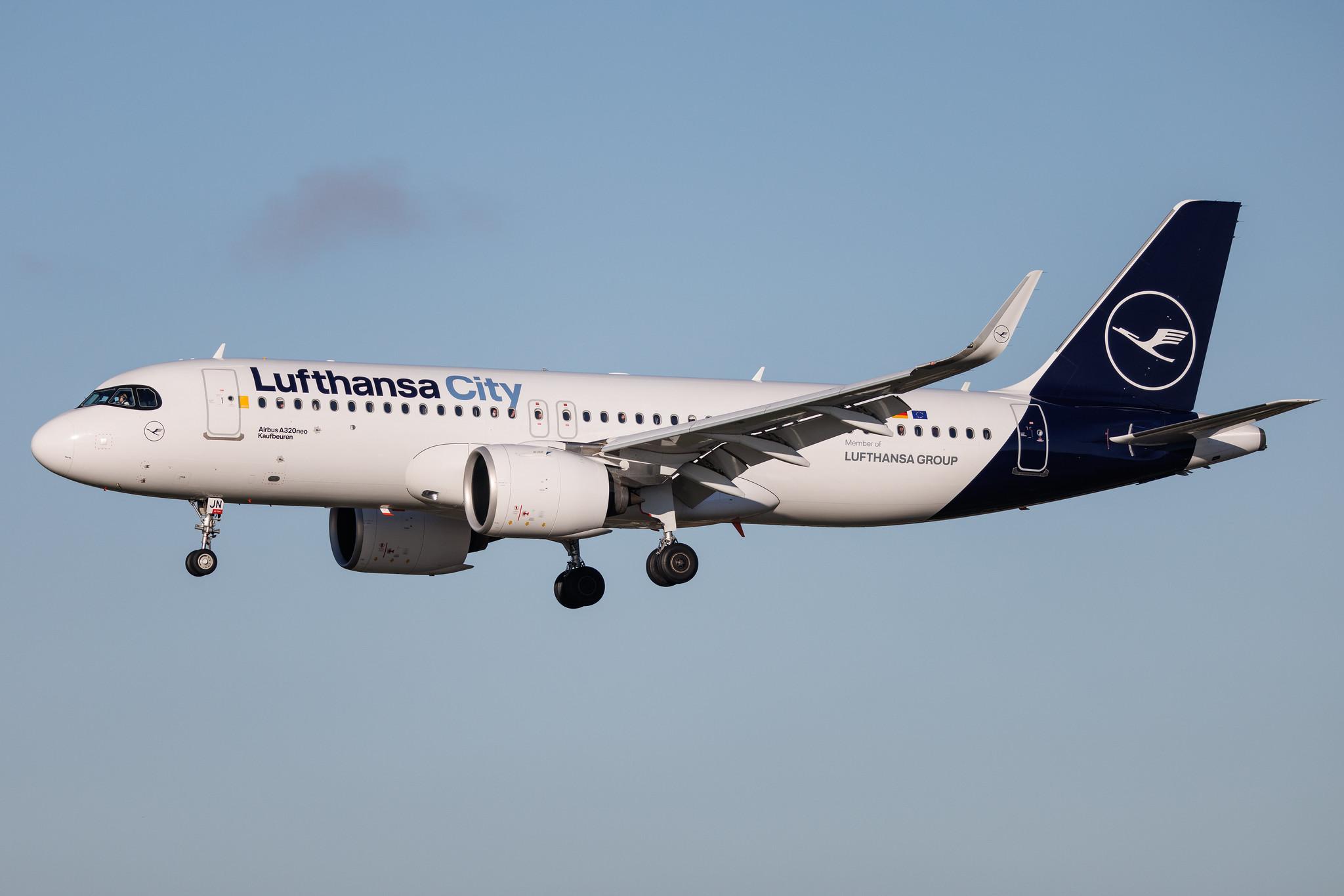 Hamburg Airport: Lufthansa City (VL / LHX) | Airbus A320-271N A20N | D-AIJN | MSN 11672