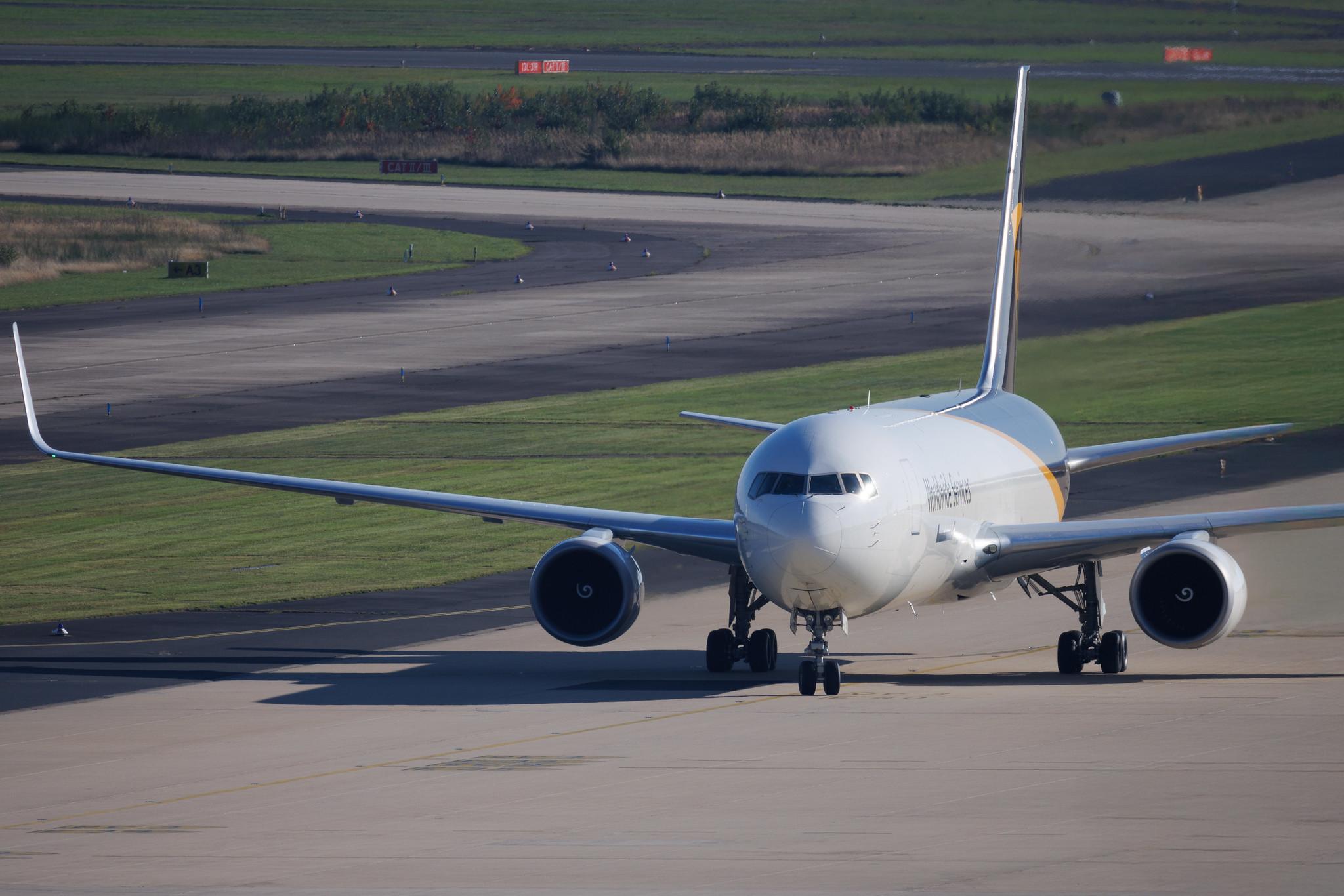 Köln Bonn Airport: UPS (5X / UPS) | Boeing 767-34AF(ER) B763 | N357UP | MSN 37876
