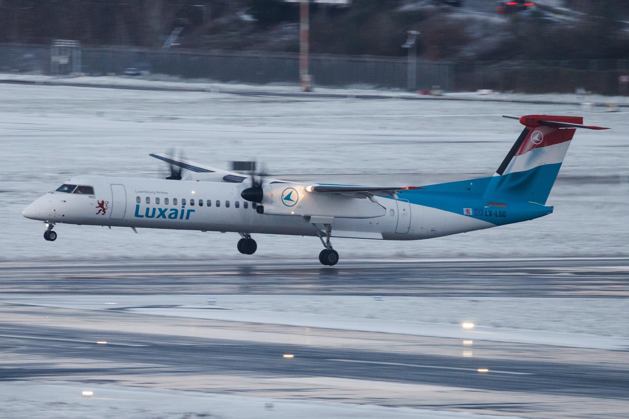 Hamburg Airport: Luxair (LG / LGL) | De Havilland Canada Dash 8-400 DH8D | LX-LGG | MSN 4418