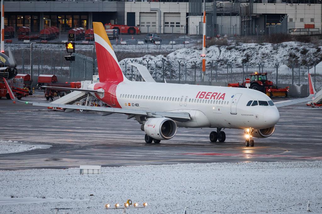 Hamburg Airport: Iberia (IB / IBE) | Airbus A320-214 A320 | EC-MDK | MSN 6328