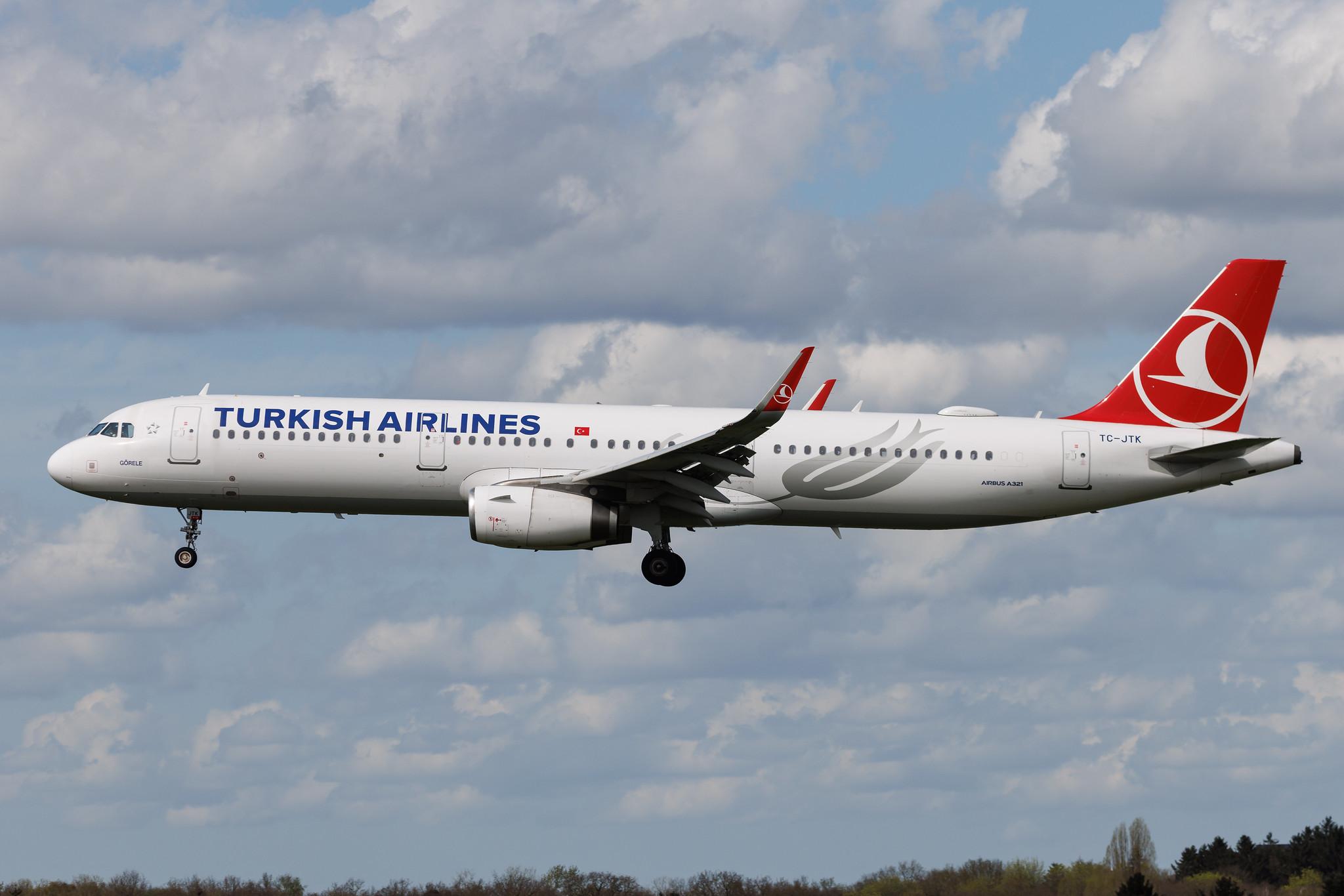 Hamburg Airport: Turkish Airlines (TK / THY) | Airbus A321-231 A321 | TC-JTK | MSN 7146