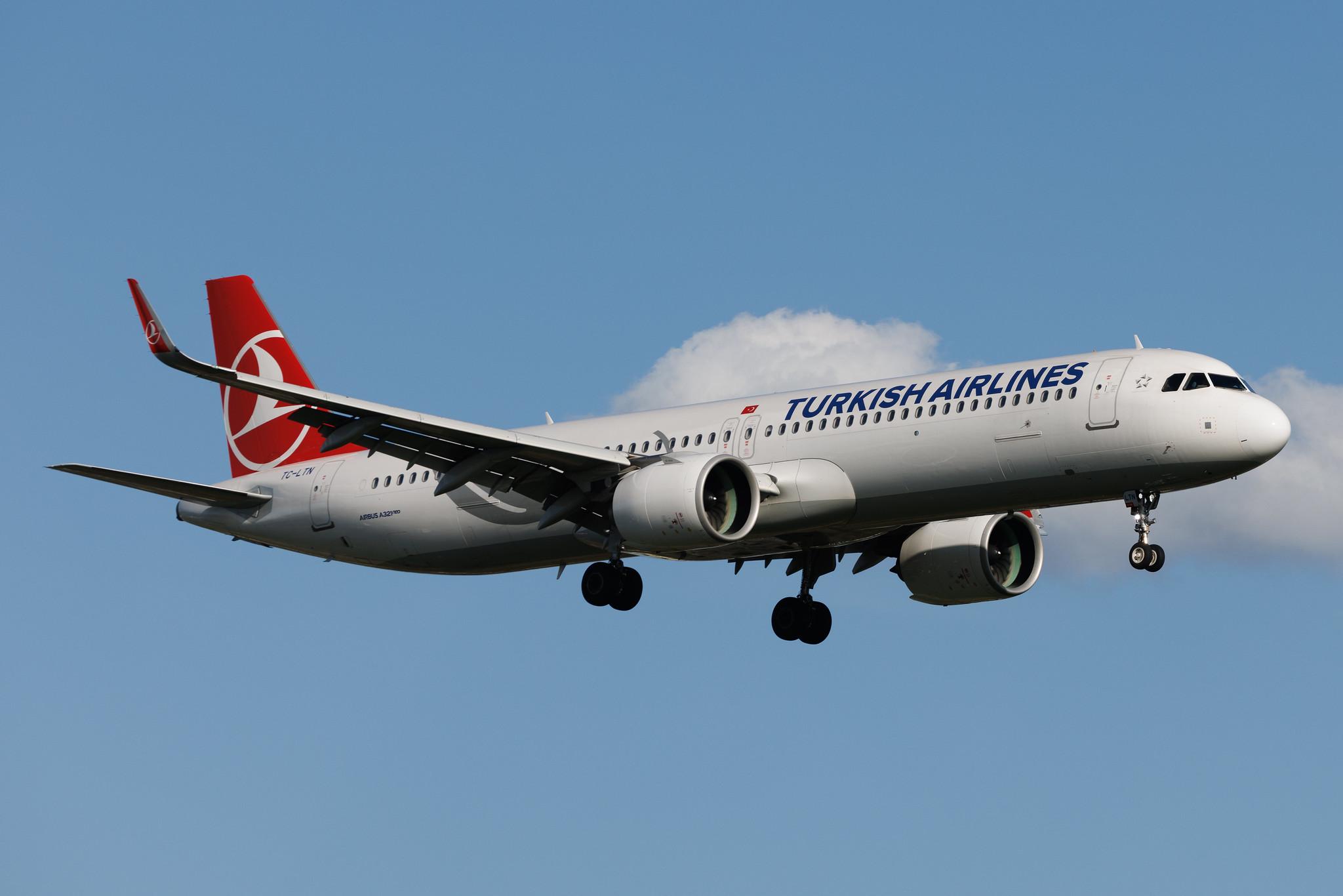 Hamburg Airport: Turkish Airlines (TK / THY) | Airbus A321-271NX A21N | TC-LTN | MSN 11048