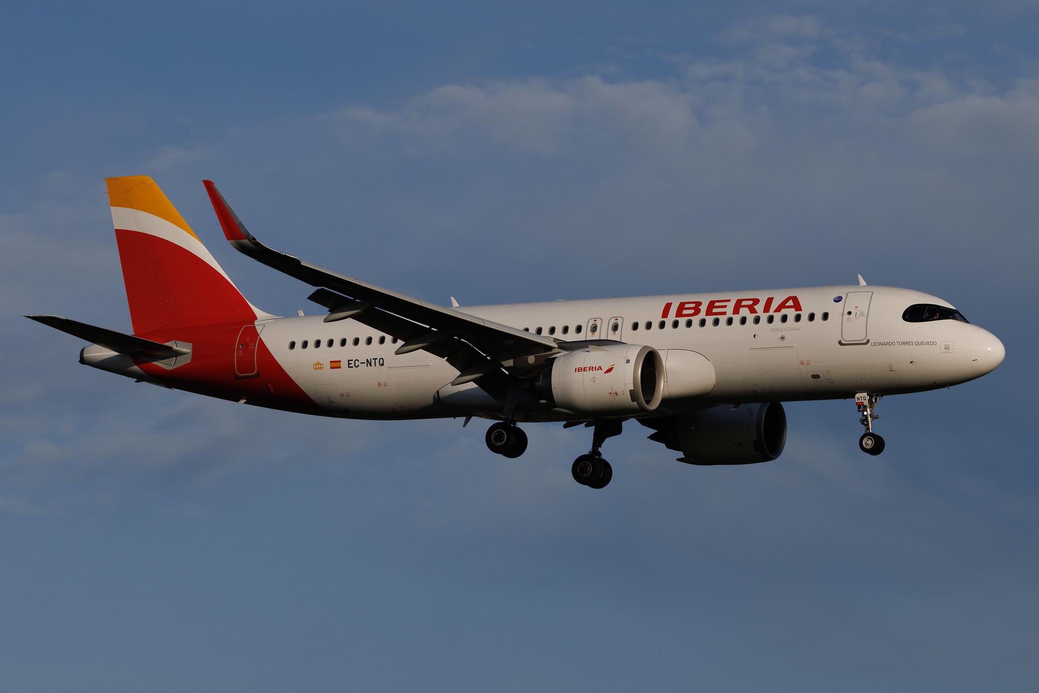 Hamburg Airport: Iberia (IB / IBE) | Airbus A320-251N A20N | EC-NTQ | MSN 10869