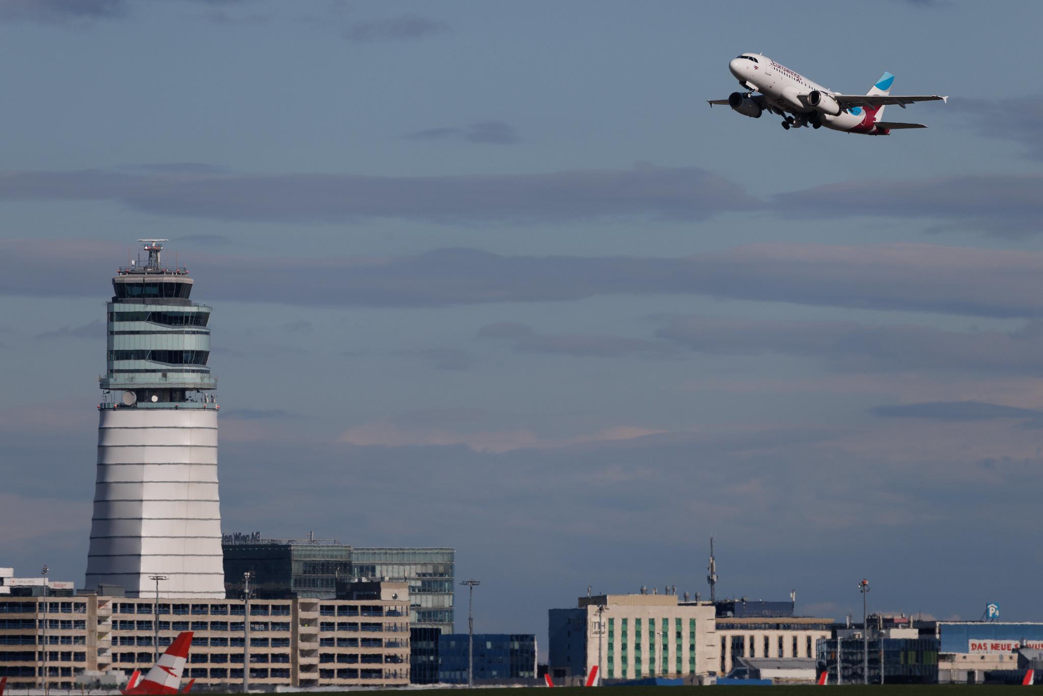 Vienna International Airport: Eurowings (EW / EWG) | Operator: Eurowings Europe | Airbus A319-132 A319 | 9H-EXT | MSN 05043