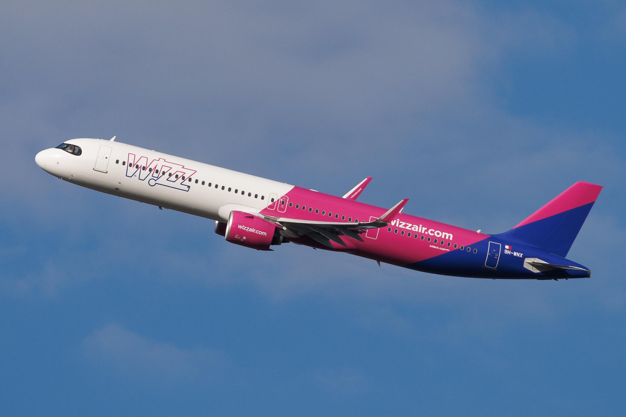 Vienna International Airport: Wizz Air (W6 / WZZ) | Operator: Wizz Air Malta | Airbus A321-271NX A21N | 9H-WNX | MSN 12408