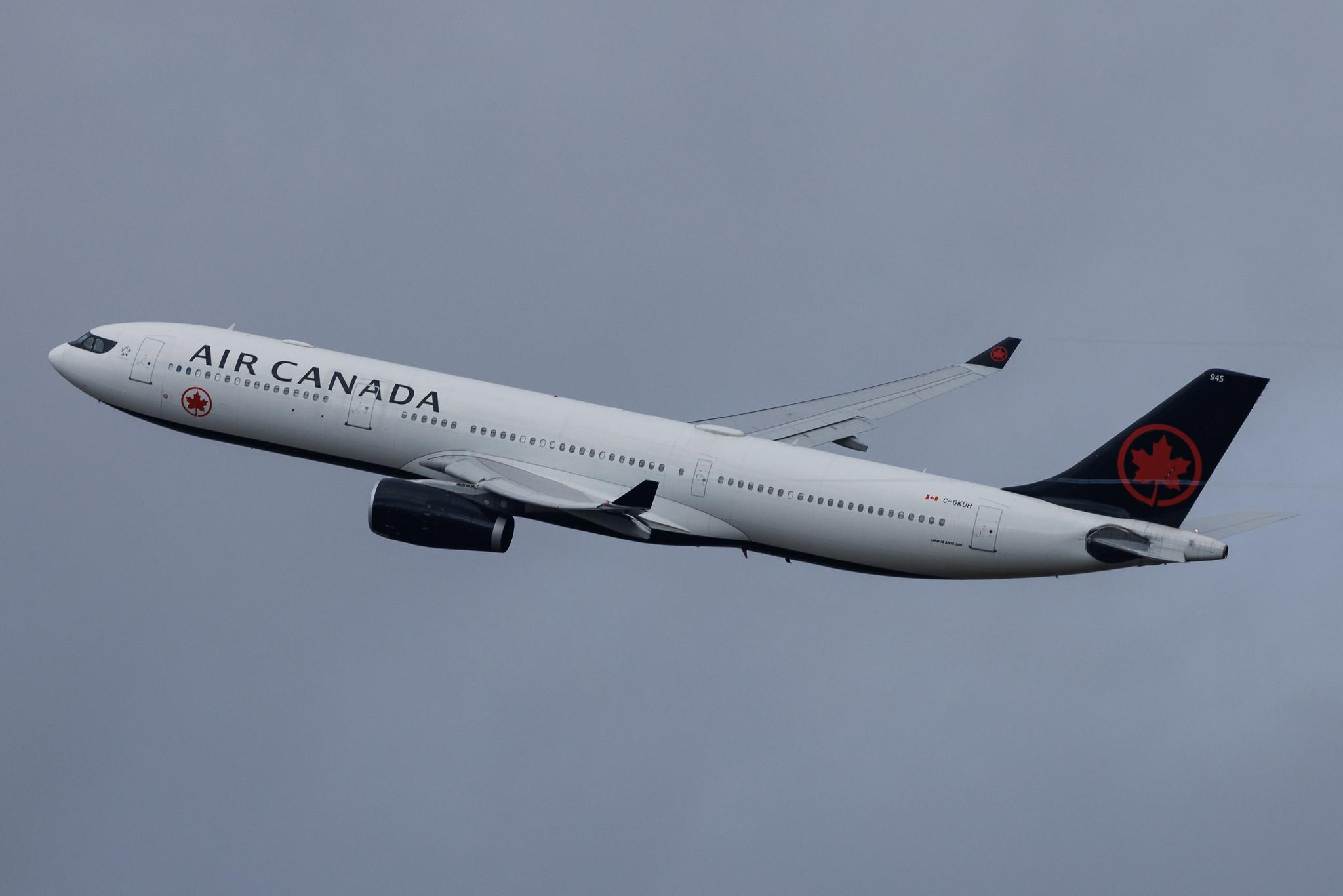 Vienna International Airport: Air Canada (AC / ACA) | Airbus A330-343 A333 | C-GKUH | MSN 1156