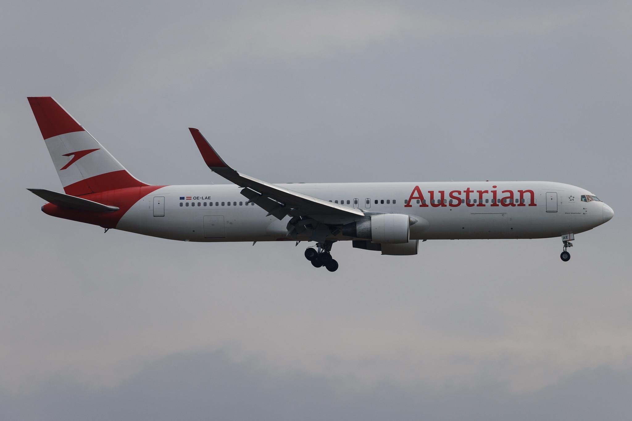 Vienna International Airport: Austrian Airlines (OS / AUA) | Boeing 767-3Z9(ER) B763 | OE-LAE | MSN 30383