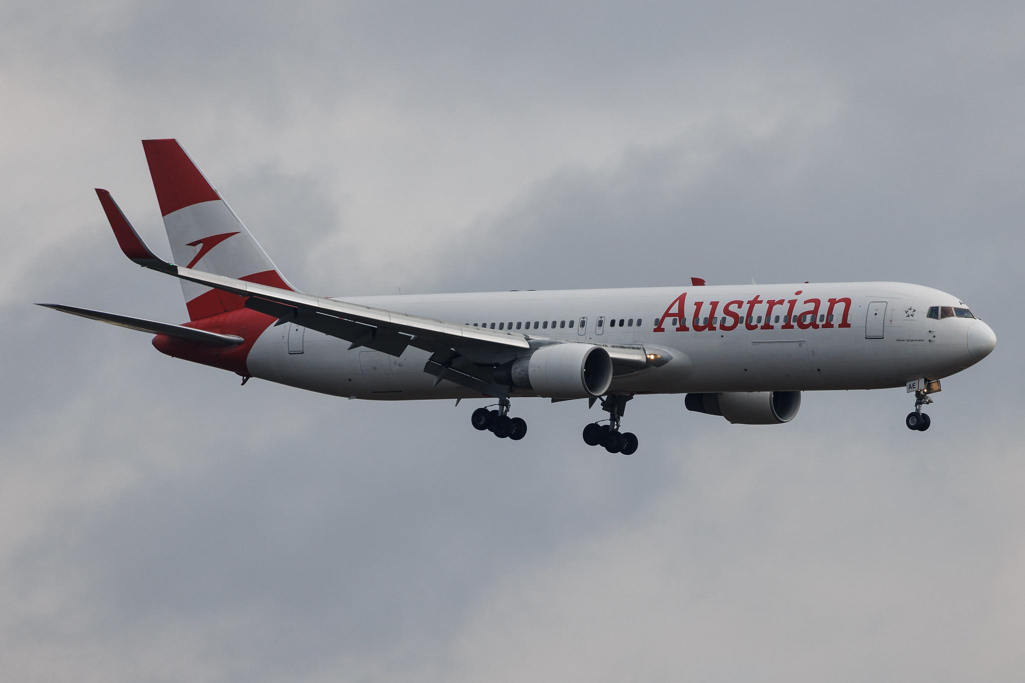 Vienna International Airport: Austrian Airlines (OS / AUA) | Boeing 767-3Z9(ER) B763 | OE-LAE | MSN 30383