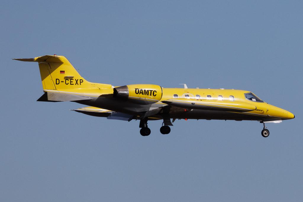 Vienna International Airport: Unicair (UNI) | Learjet 35A LJ35 | D-CEXP | MSN 35A-616