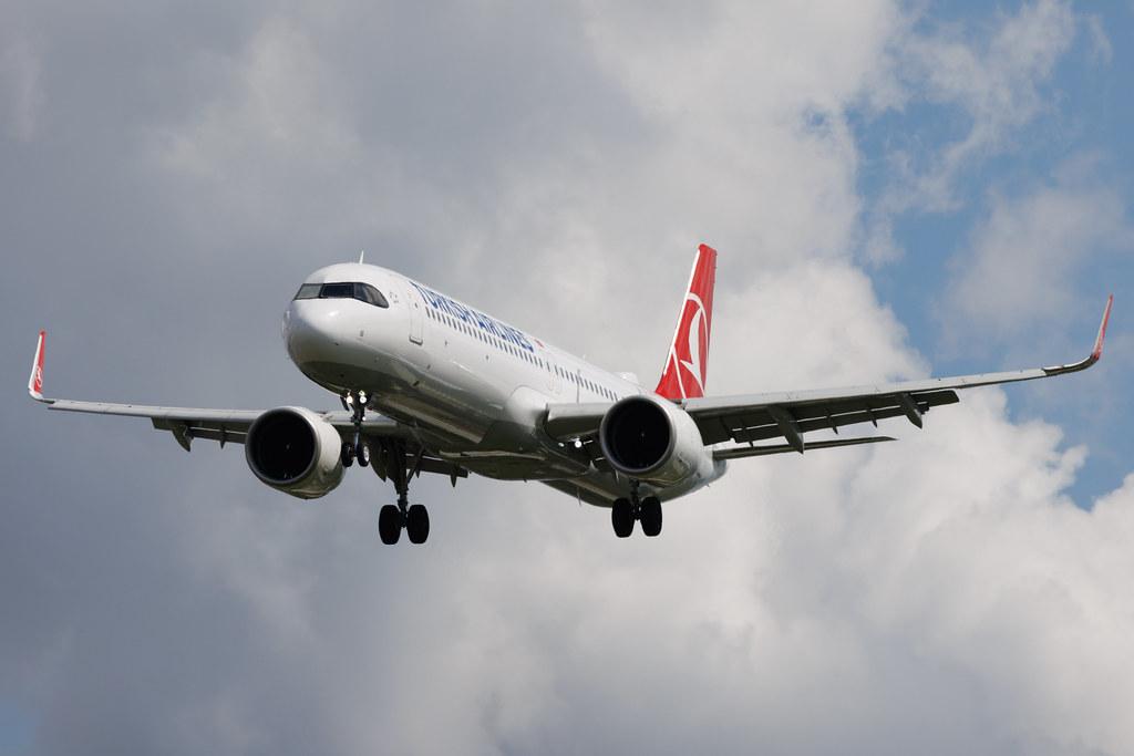 London Heathrow: Turkish Airlines (TK / THY) | Airbus A321-271NX A21N | TC-LPA | MSN 11464