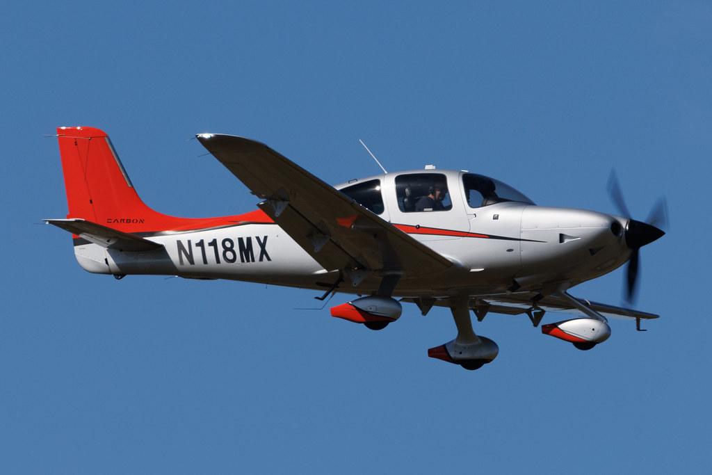 Hamburg Airport: Private owner | Cirrus SR22T S22T | N118MX | MSN 0723