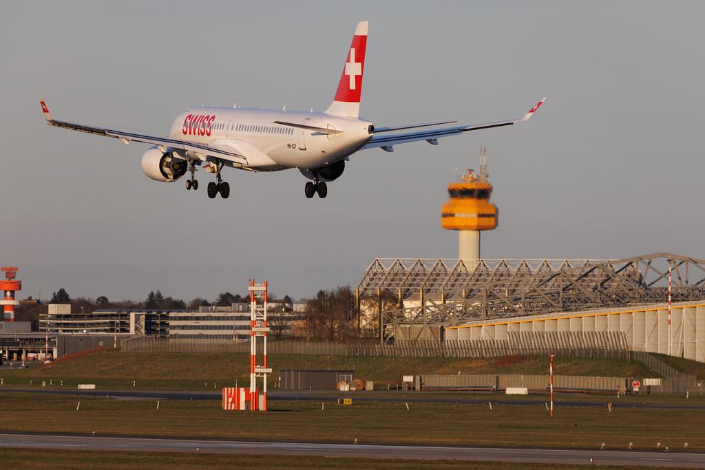 Hamburg Airport: Swiss (LX / SWR) | Airbus A220-300 BCS3 | HB-JCF | MSN 55015