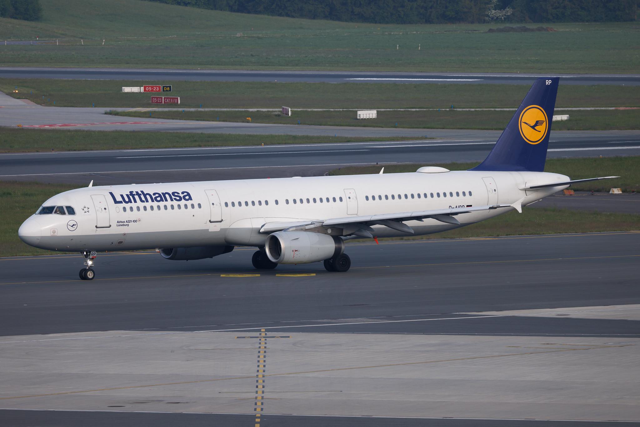 Hamburg Airport: Lufthansa (LH / DLH) | Airbus A321-131 A321 | D-AIRP | MSN 0564