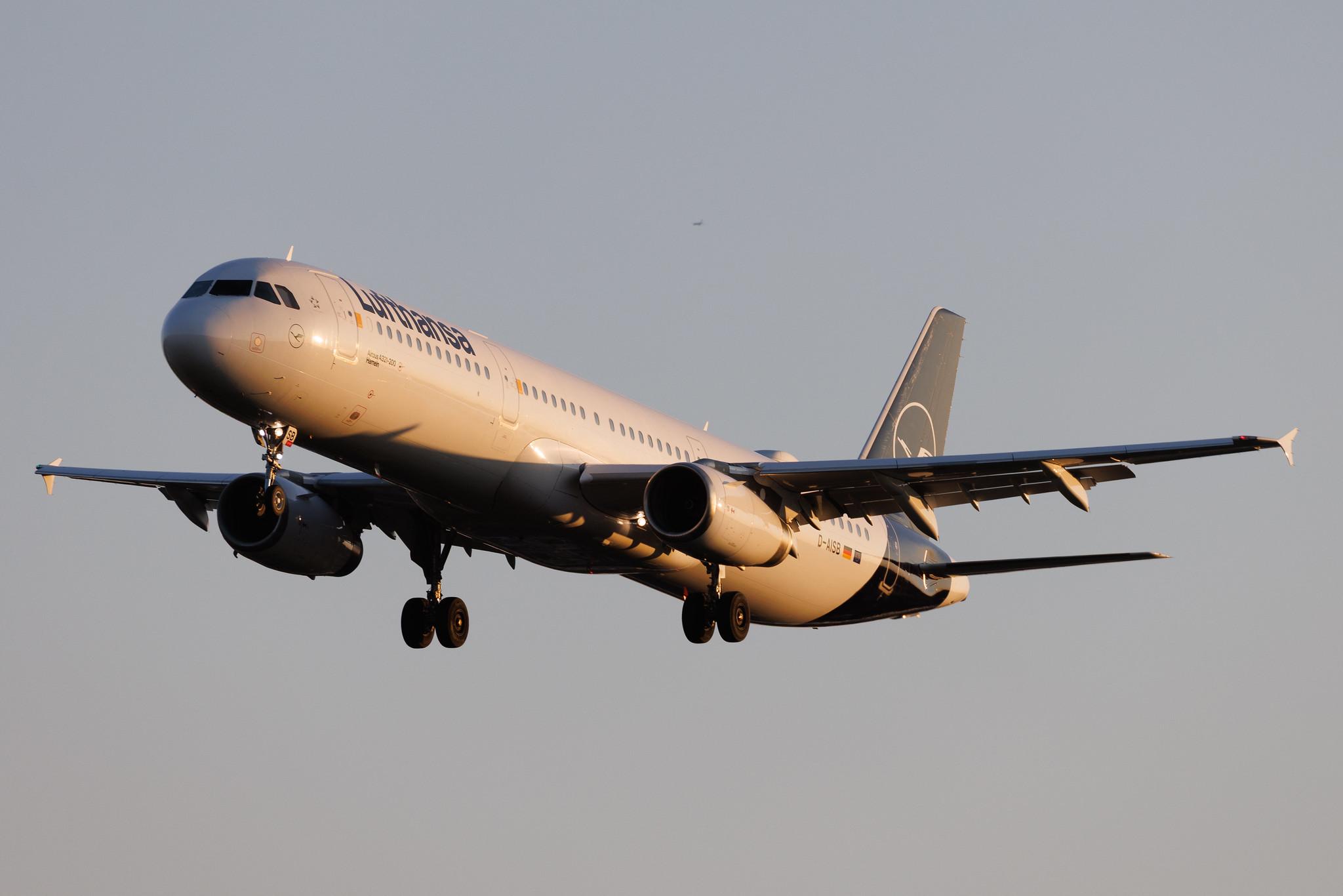 Hamburg Airport: Lufthansa (LH / DLH) | Airbus A321-231 A321 | D-AISB | MSN 1080