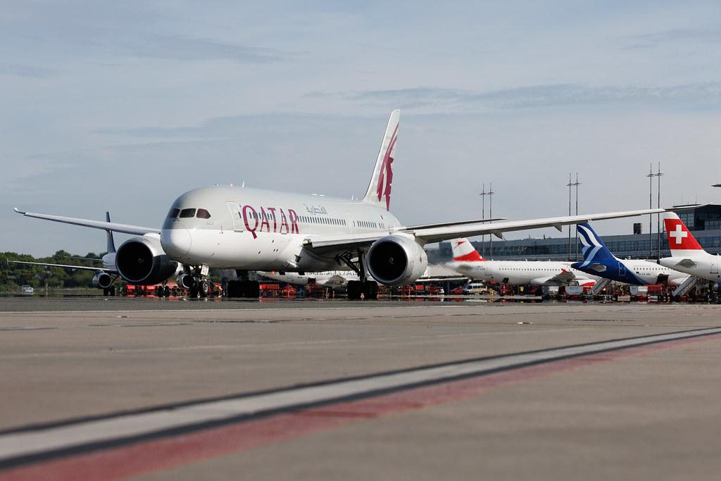 Hamburg Airport: Qatar Airways (QR / QTR) | Boeing 787-8 Dreamliner B788 | A7-BCL | MSN 38330