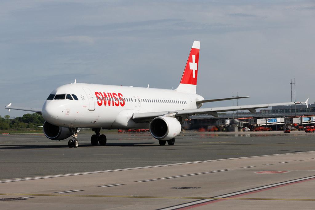 Hamburg Airport: Swiss (LX / SWR) | Airbus A320-214 A320 | HB-IJK | MSN 0596