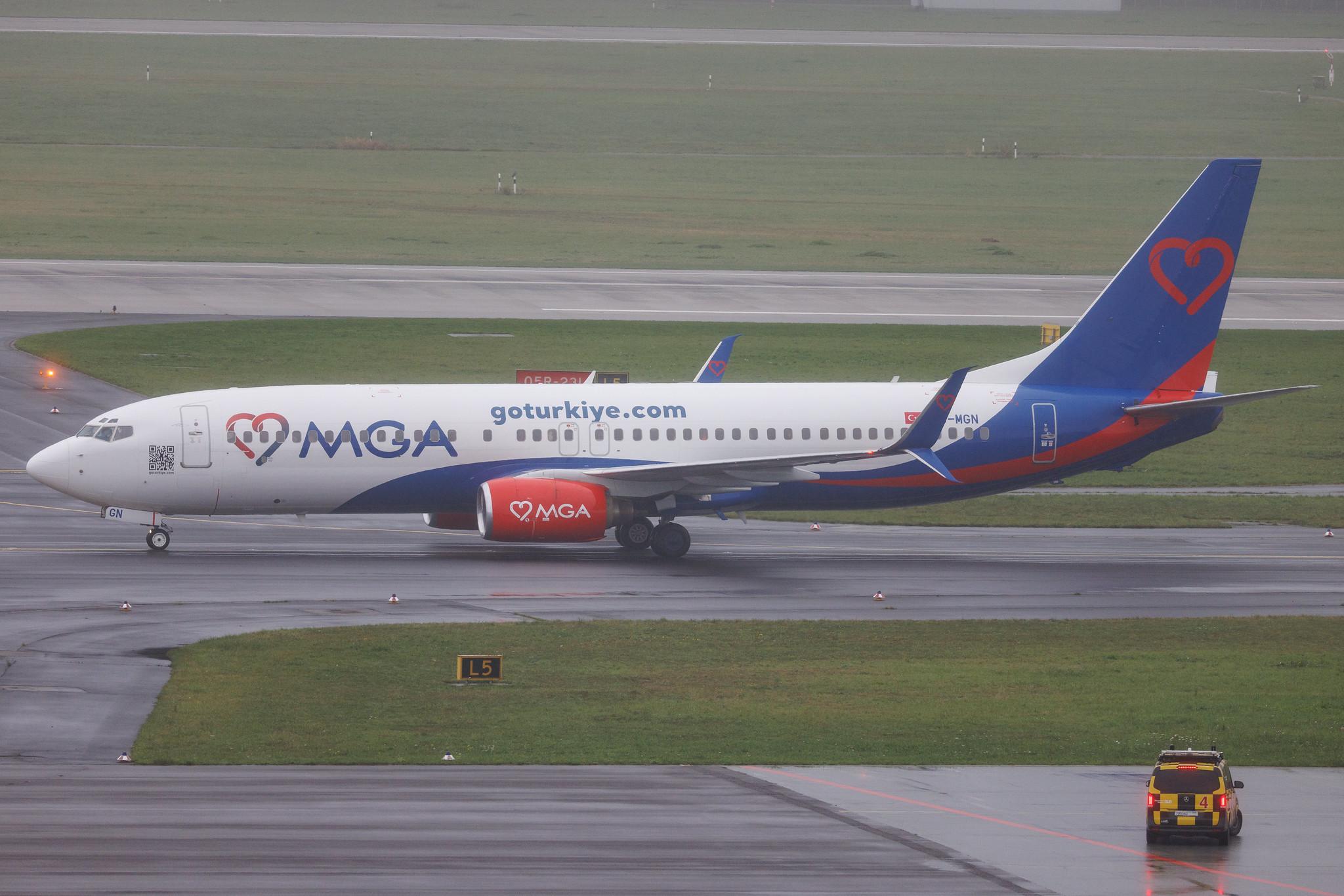 Düsseldorf Airport: Mavi Gök Airlines (4M / MGH) | Boeing 737-8S3 B738 | TC-MGN | MSN 29249