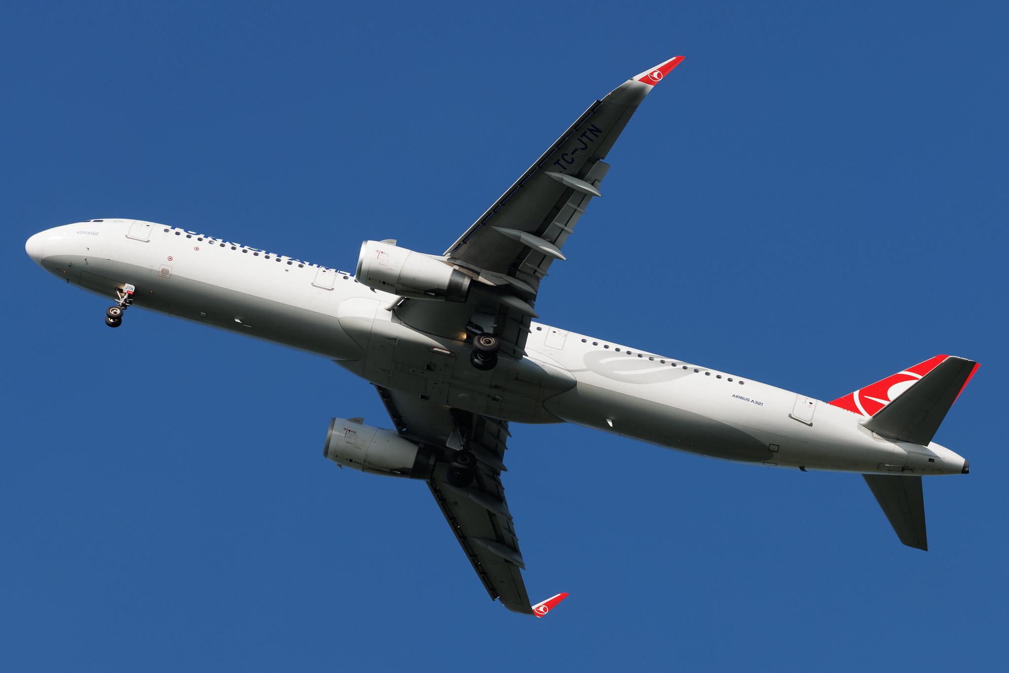 Hamburg Airport: Turkish Airlines (TK / THY) | Airbus A321-231 A321 | TC-JTN | MSN 07274