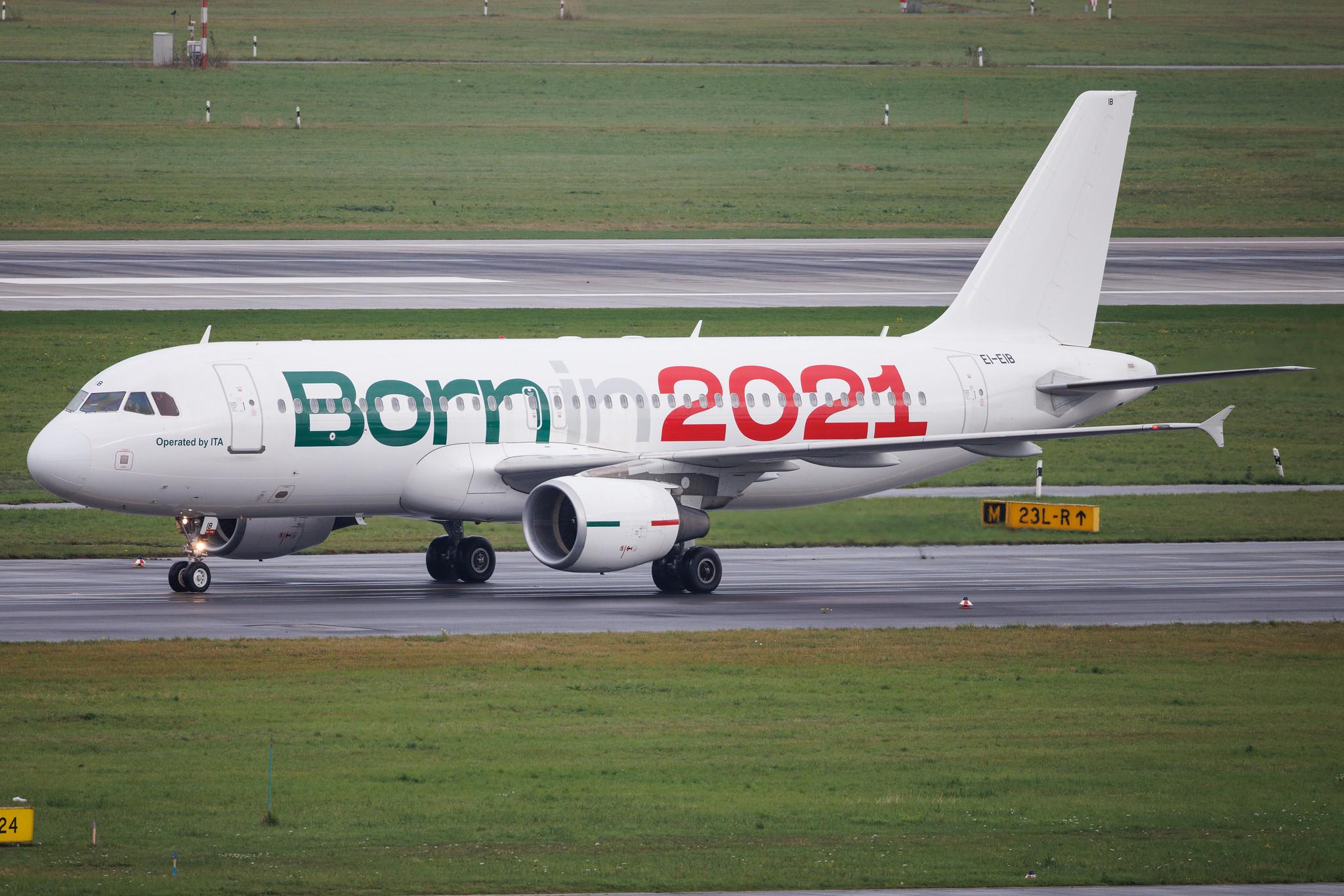 Düsseldorf Airport: ITA Airways (AZ / ITY) | Livery: Born in 2021 Livery | Airbus A320-216 A320 | EI-EIB | MSN 04249
