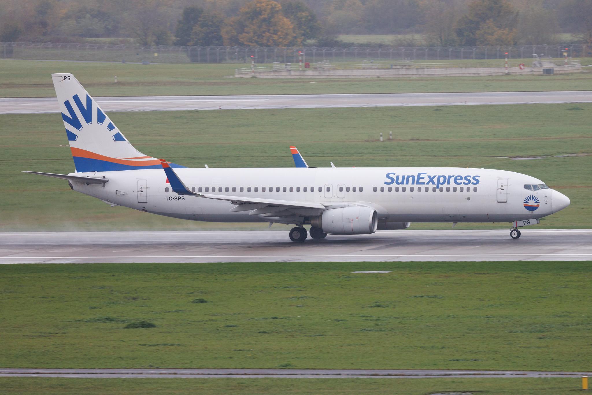 Düsseldorf Airport: SunExpress (XQ / SXS) | Boeing 737-82R B738 | TC-SPS | MSN 40722