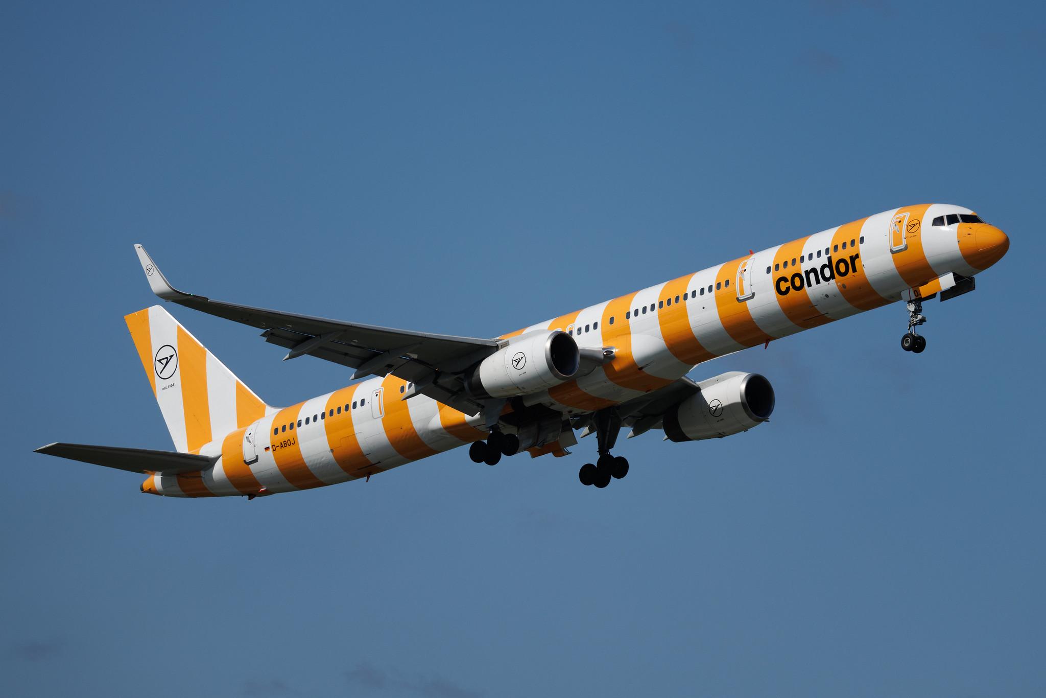 Düsseldorf Airport: Condor (DE / CFG) | Livery: Yellow Sunshine Livery | Boeing 757-330 B753 | D-ABOJ | MSN 29019