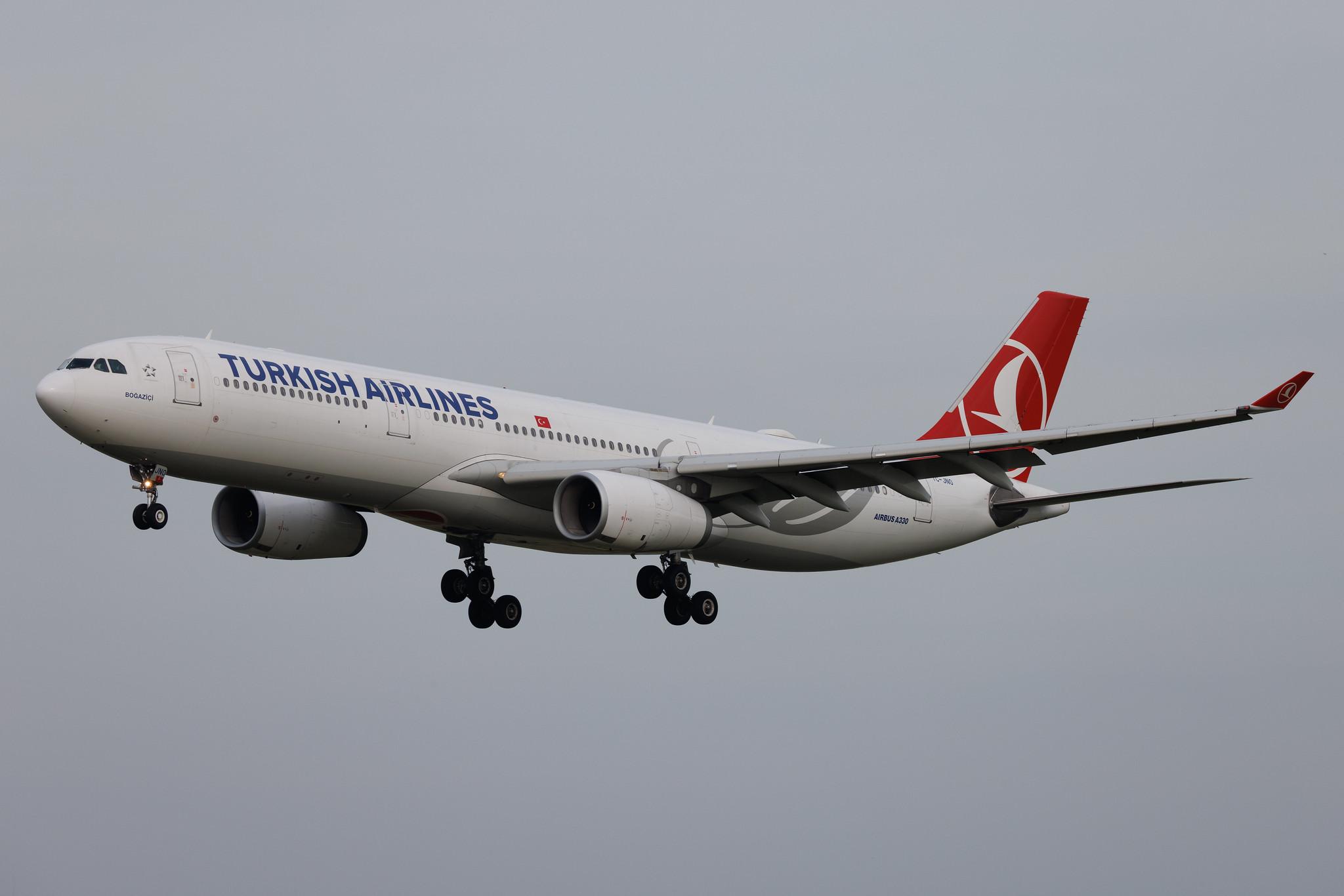 Flughafen Berlin Brandenburg: Turkish Airlines (TK / THY) | Airbus A330-343 A333 | TC-JNO | MSN 1298