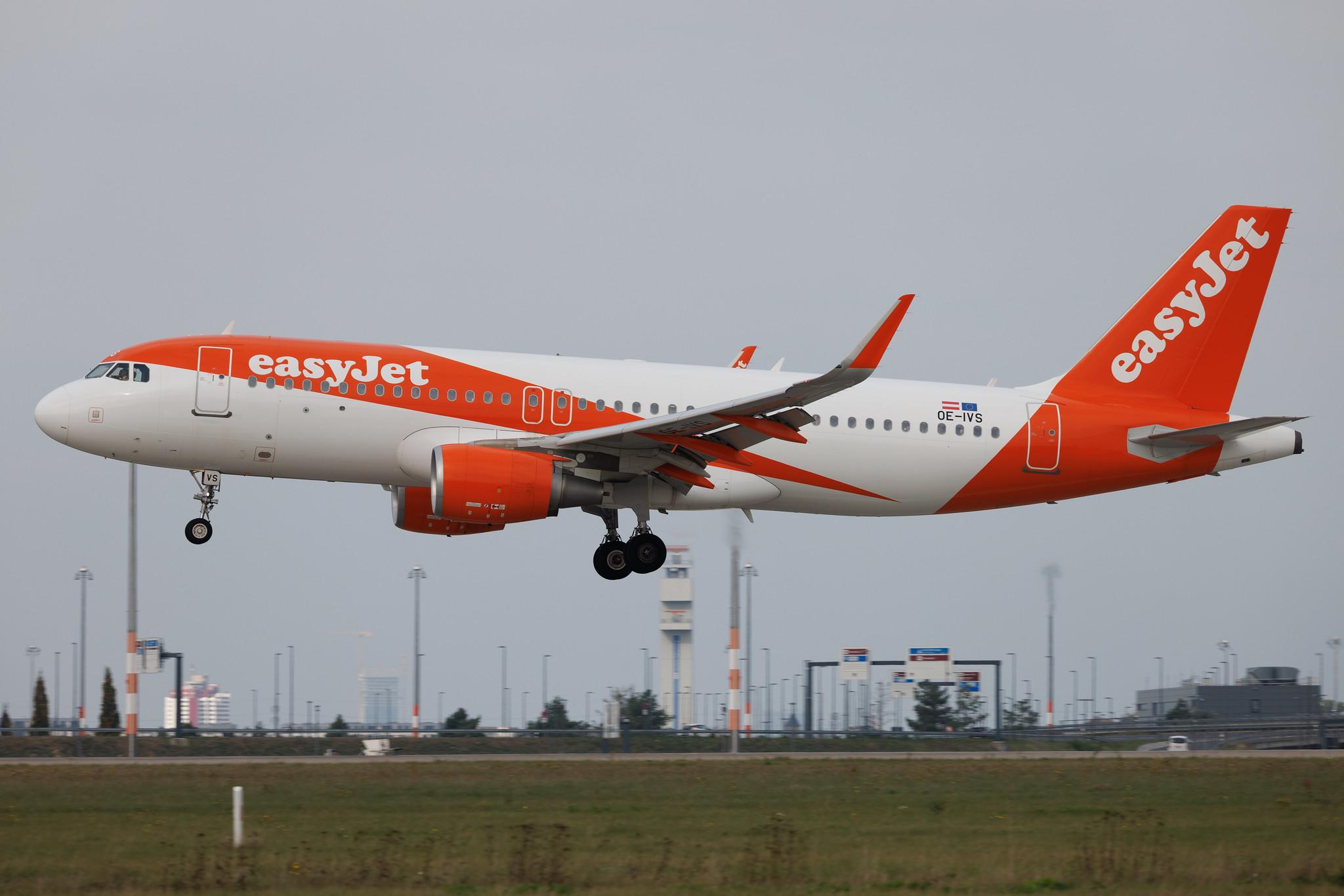 Flughafen Berlin Brandenburg: easyJet (U2 / EZY) | Operator: easyJet Europe | Airbus A320-214 A320 | OE-IVS | MSN 07235