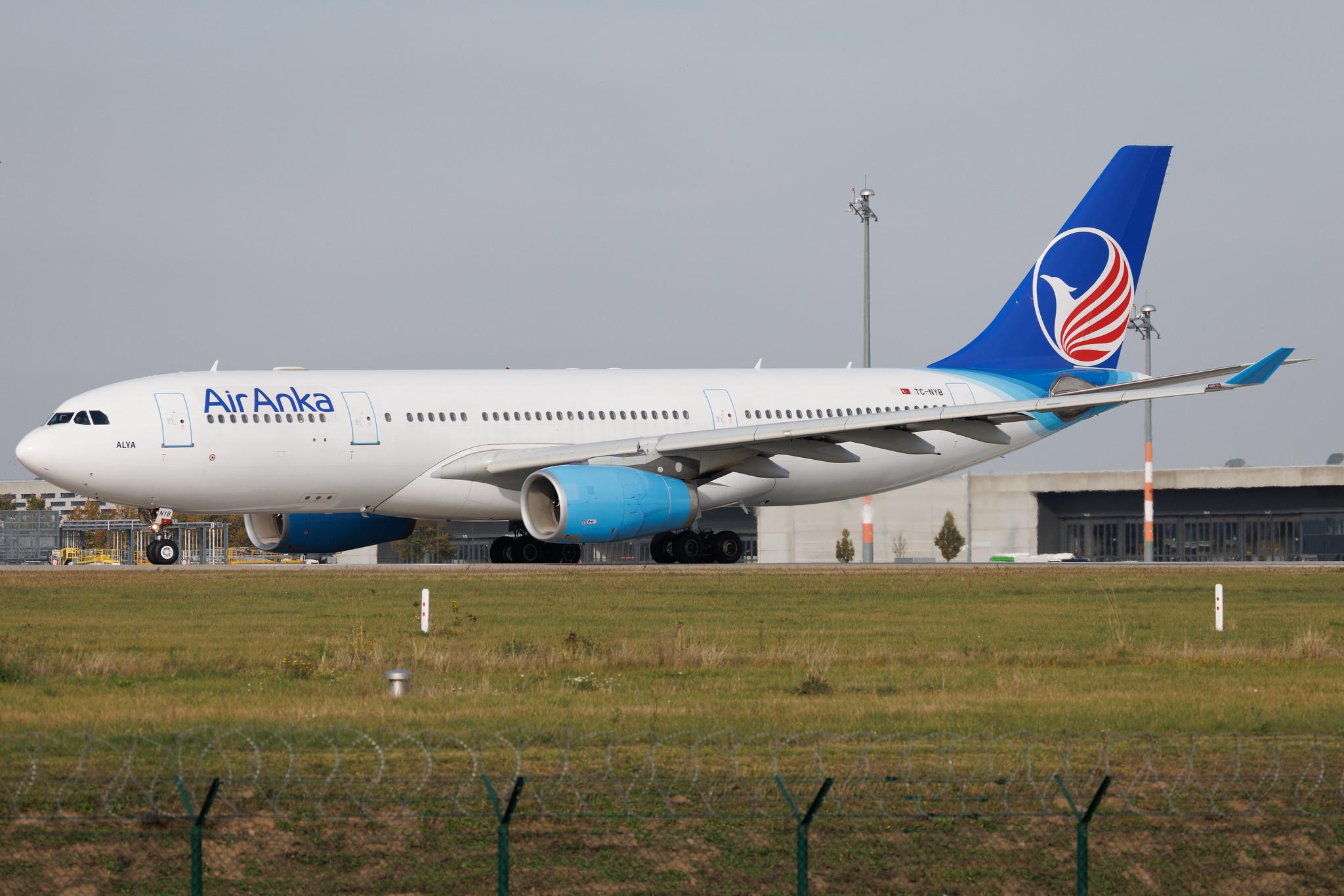 Flughafen Berlin Brandenburg: Air Anka (6K / TAH) | Airbus A330-243 A332 | TC-NYB | MSN 0597