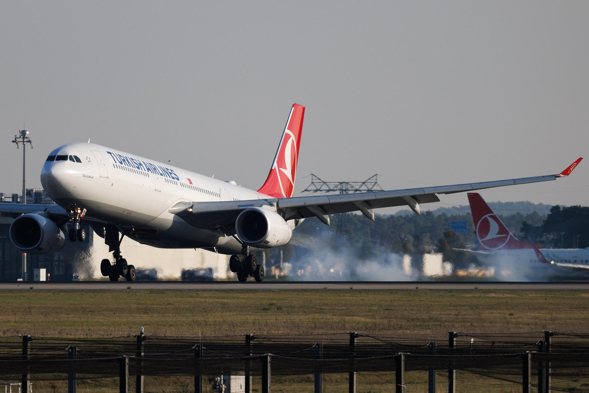 Flughafen Berlin Brandenburg: Turkish Airlines (TK / THY) | Airbus A330-343 A333 | TC-JNN | MSN 1228