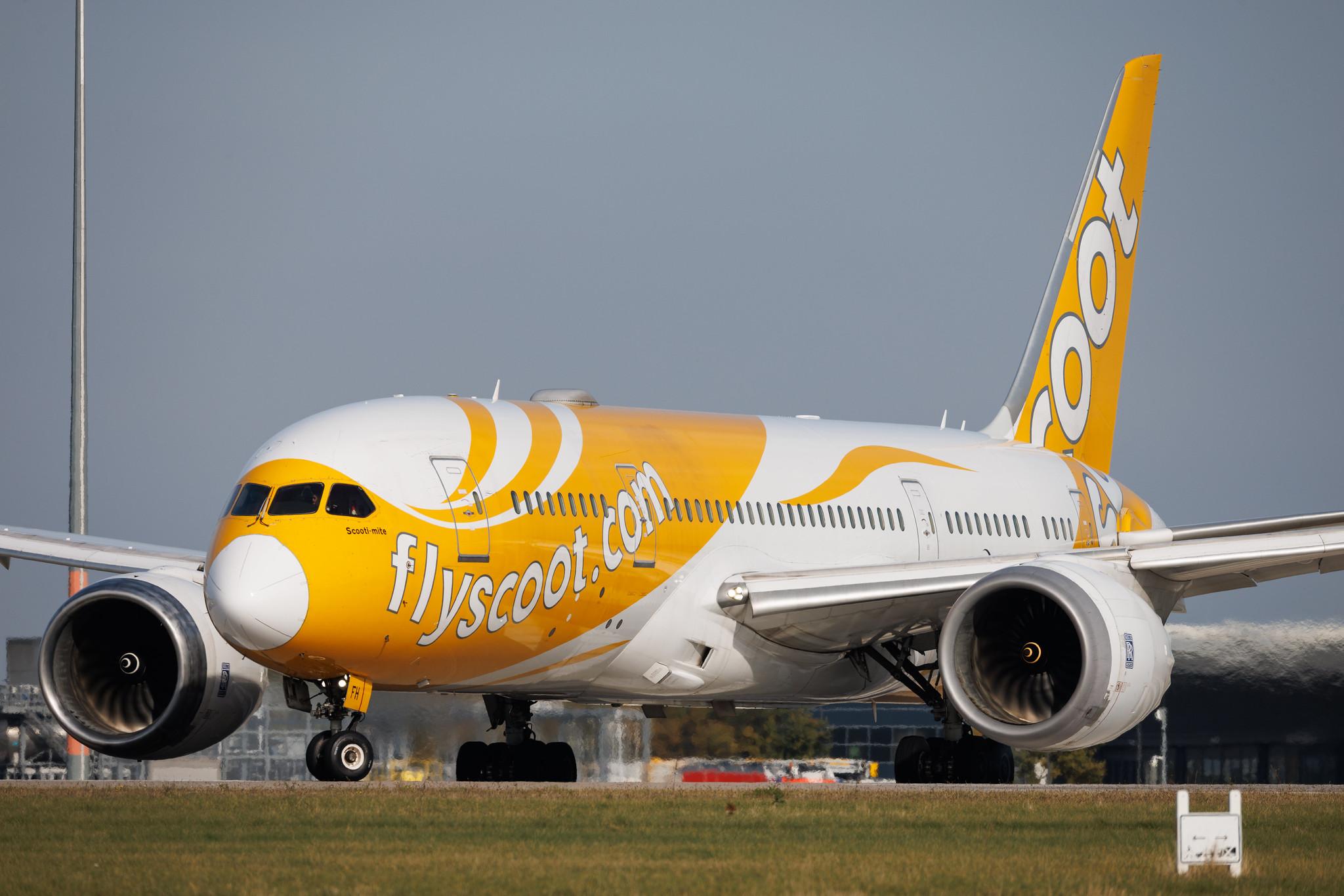 Flughafen Berlin Brandenburg: Scoot (TR / TGW) | Boeing 787-8 Dreamliner B788 | 9V-OFH | MSN 37124