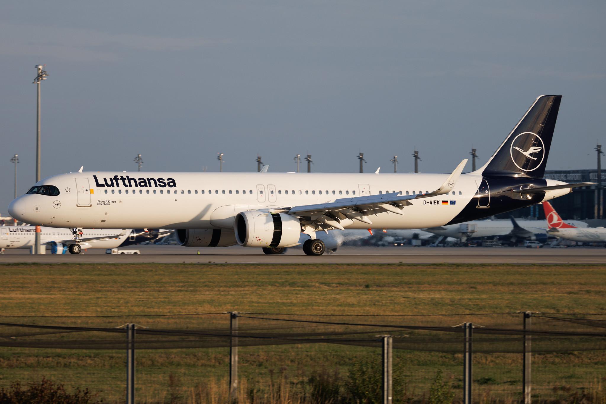 Flughafen Berlin Brandenburg: Lufthansa (LH / DLH) | Airbus A321-271NX A21N | D-AIEK | MSN 10583