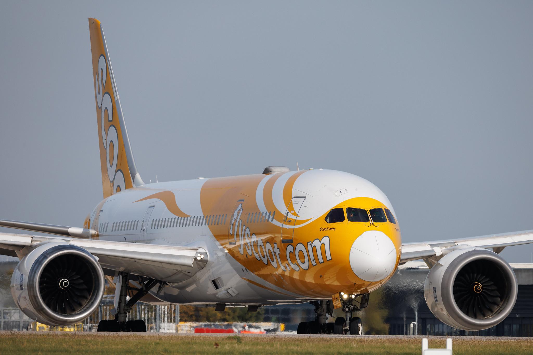 Flughafen Berlin Brandenburg: Scoot (TR / TGW) | Boeing 787-8 Dreamliner B788 | 9V-OFH | MSN 37124