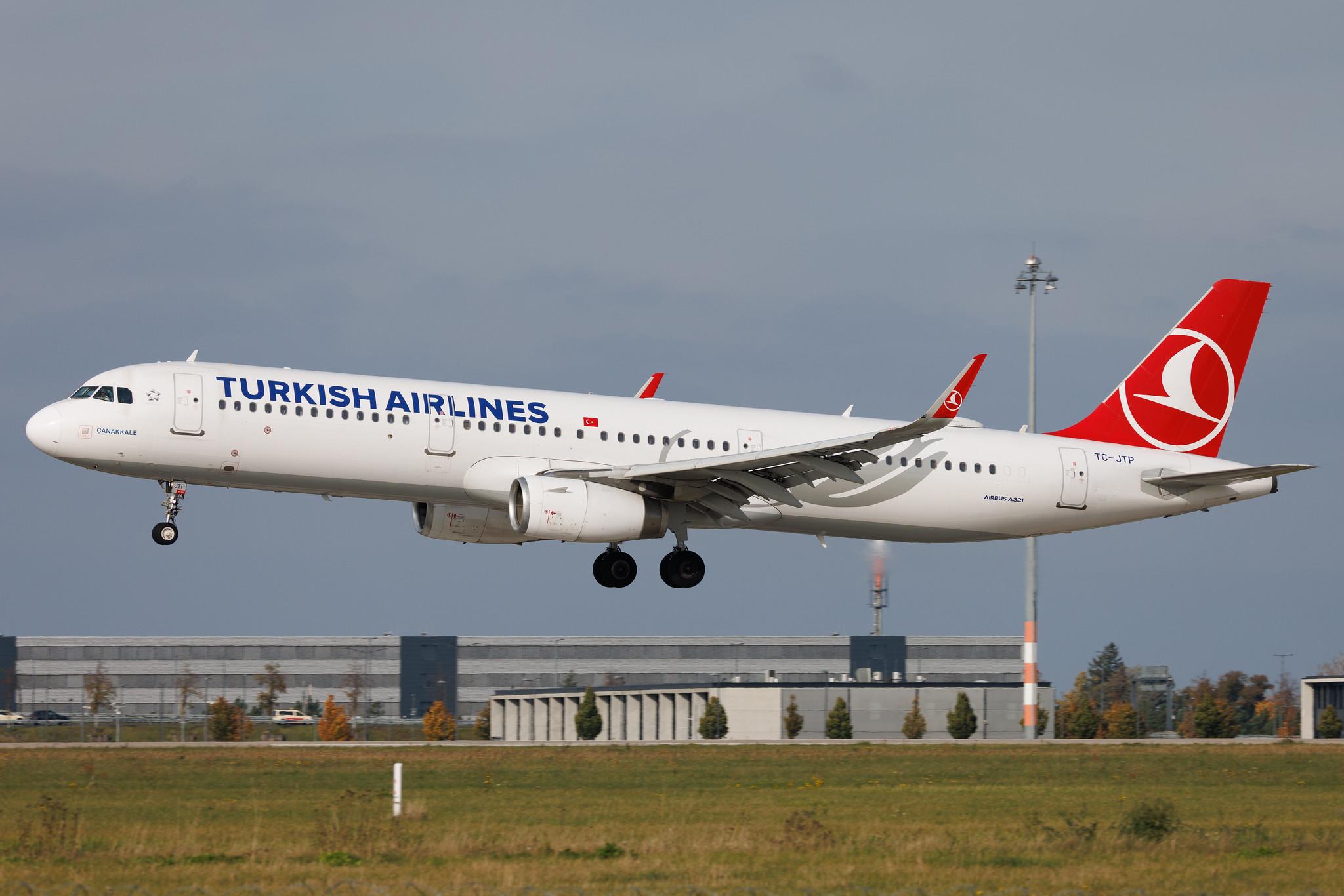 Flughafen Berlin Brandenburg: Turkish Airlines (TK / THY) | Airbus A321-231 A321 | TC-JTP | MSN 7516