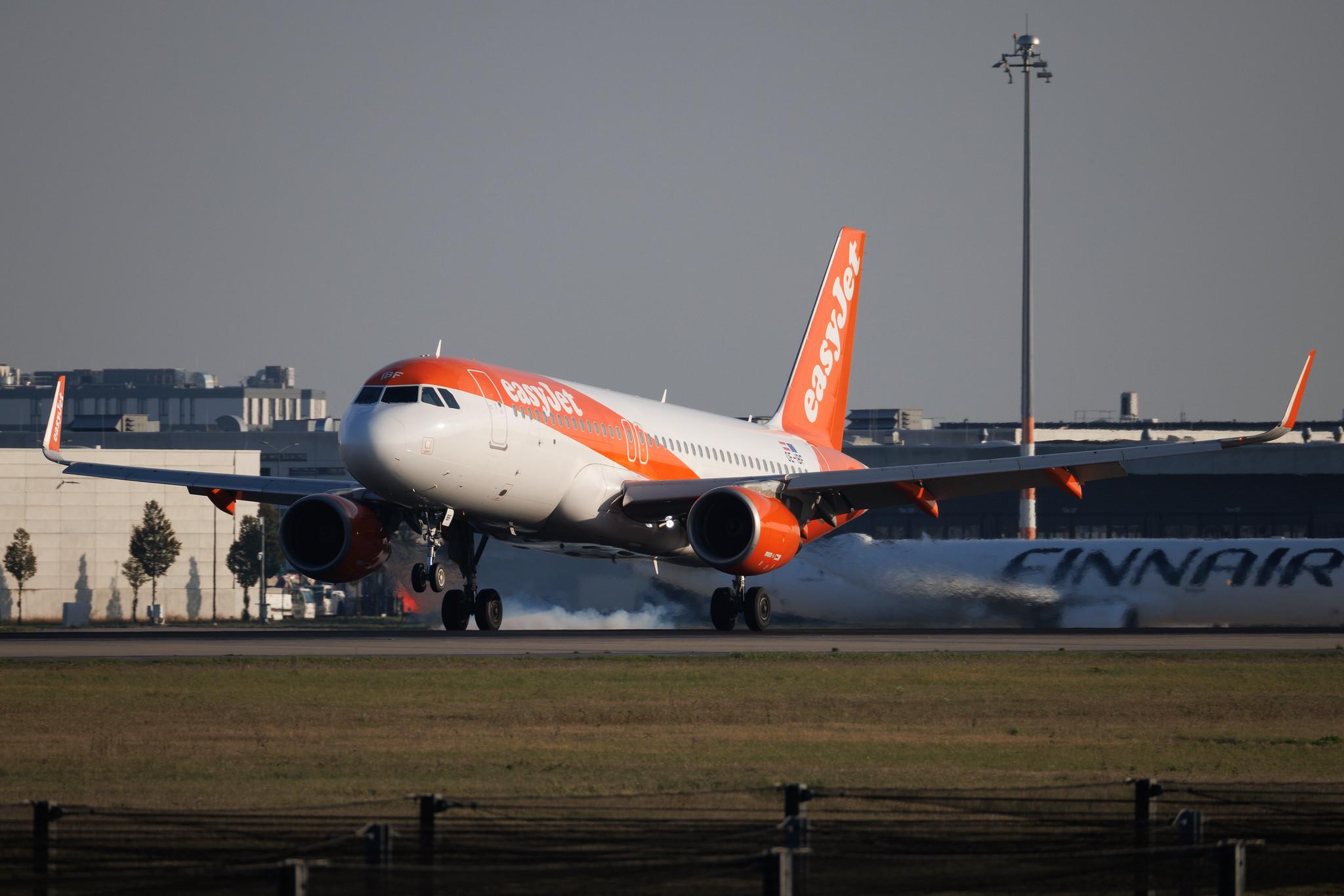 Flughafen Berlin Brandenburg: easyJet (U2 / EZY) | Operator: easyJet Europe | Airbus A320-214 A320 | OE-IBF | MSN 06447