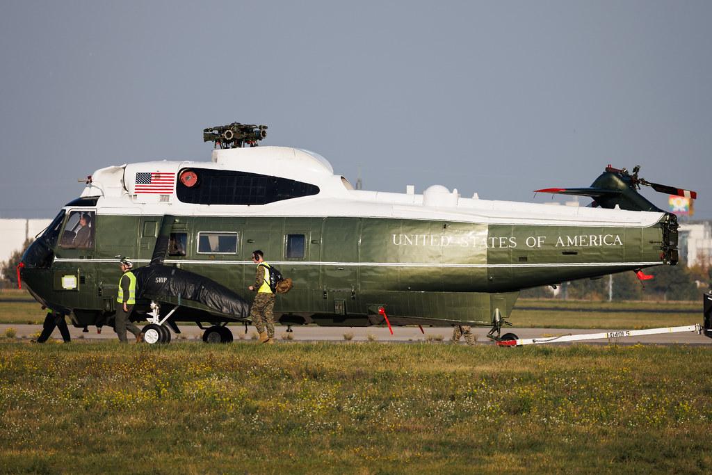 Flughafen Berlin Brandenburg: United States Marine Corps | Sikorsky VH-3D Sea King S61 | 159354 | MSN 61728