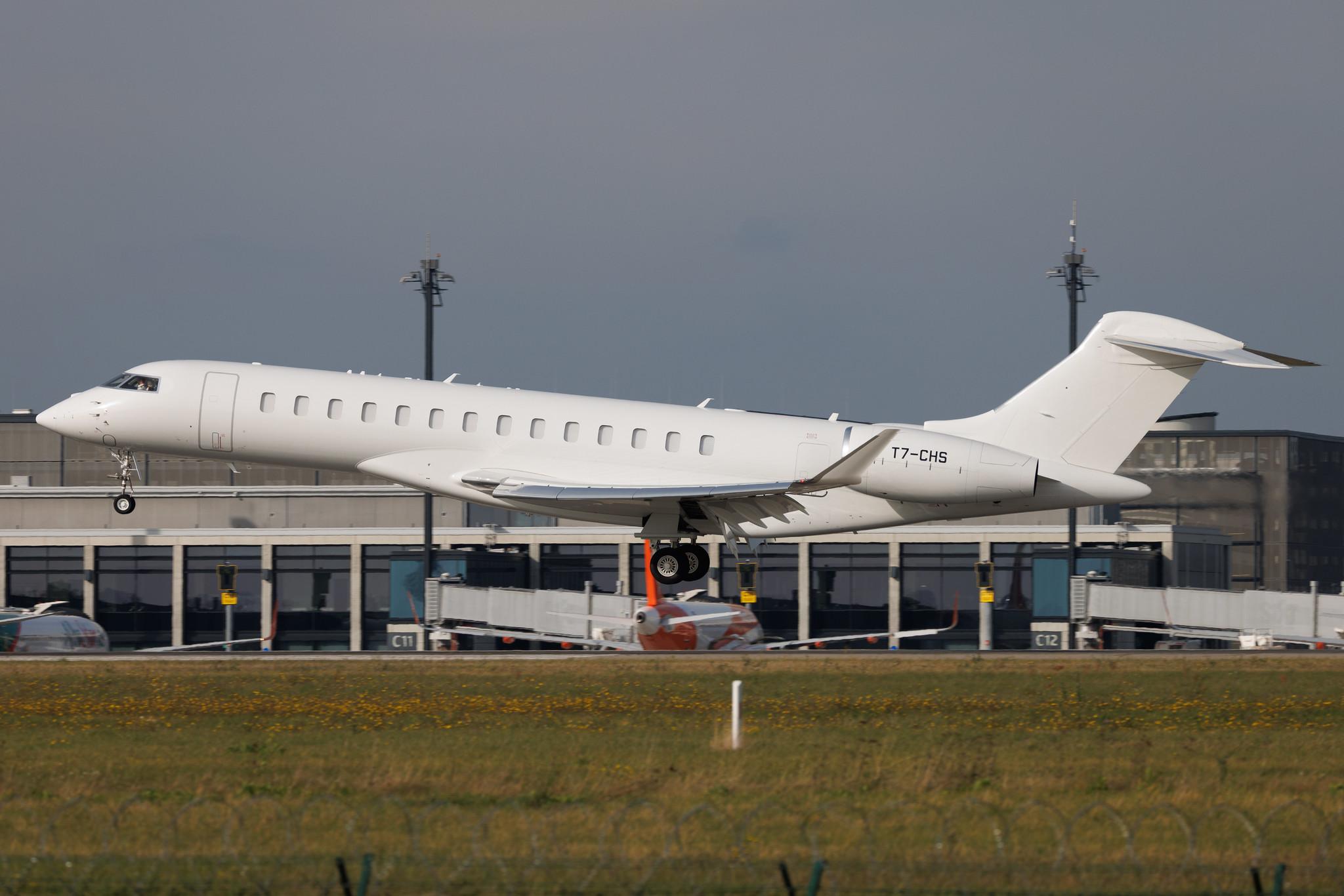 Flughafen Berlin Brandenburg: Private owner | Bombardier Global 7500 GL7T | T7-CHS | MSN 70118