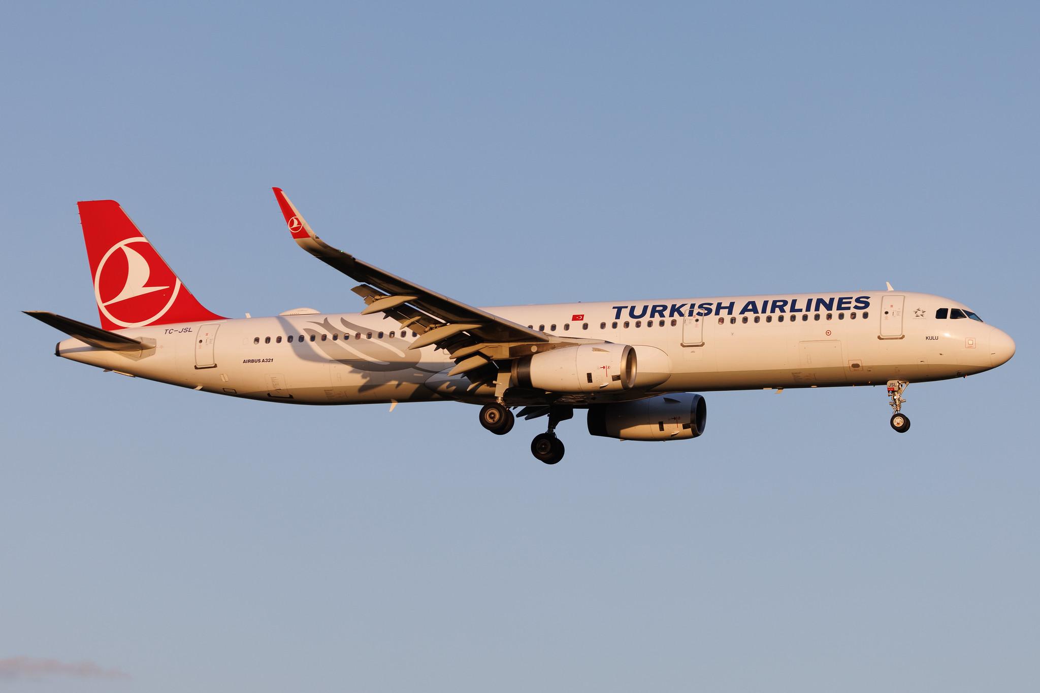 Hamburg Airport: Turkish Airlines (TK / THY) | Airbus A321-231 A321 | TC-JSL | MSN 5667