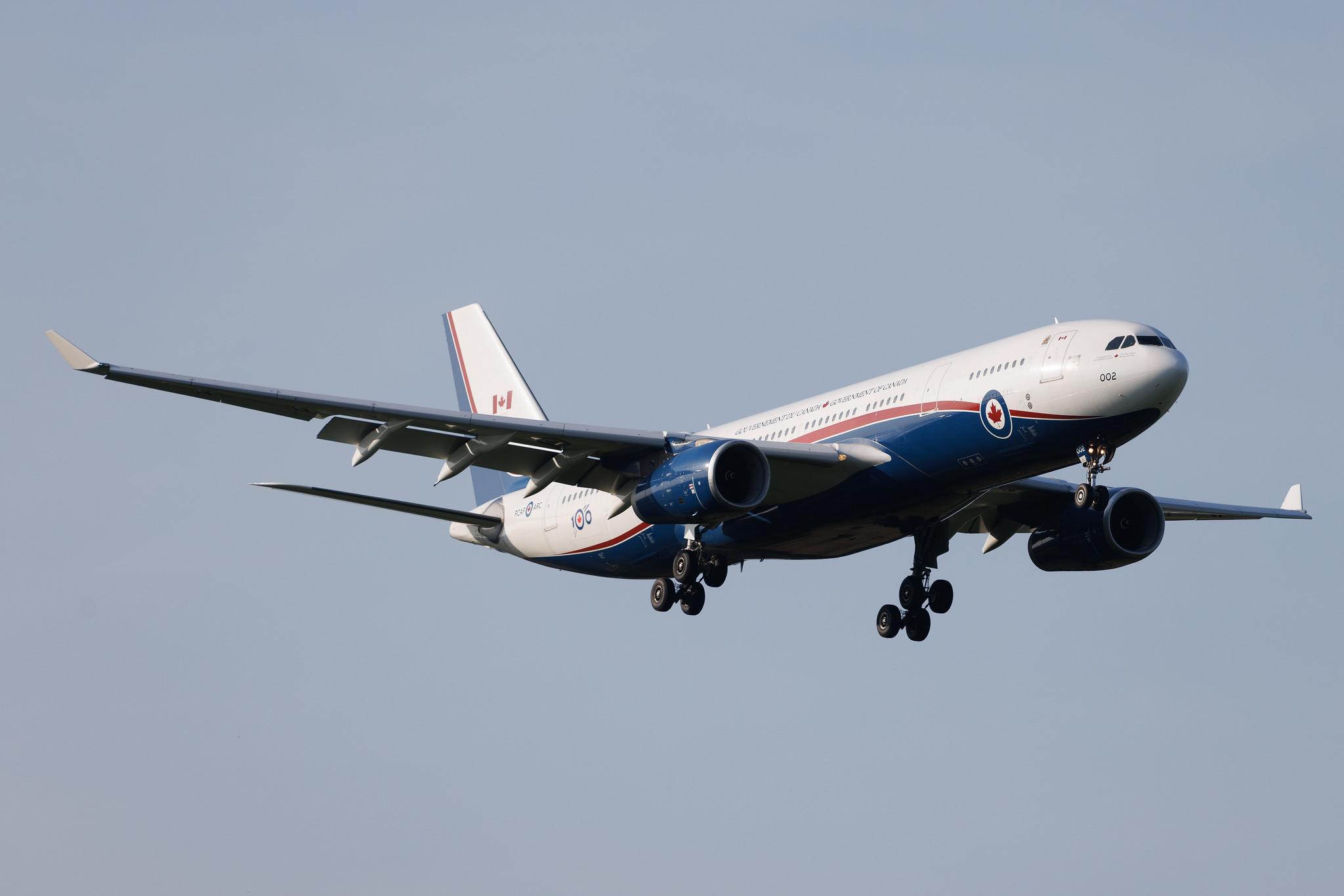 Hamburg Airport: Government of Canada (/ CFC) | Livery: 