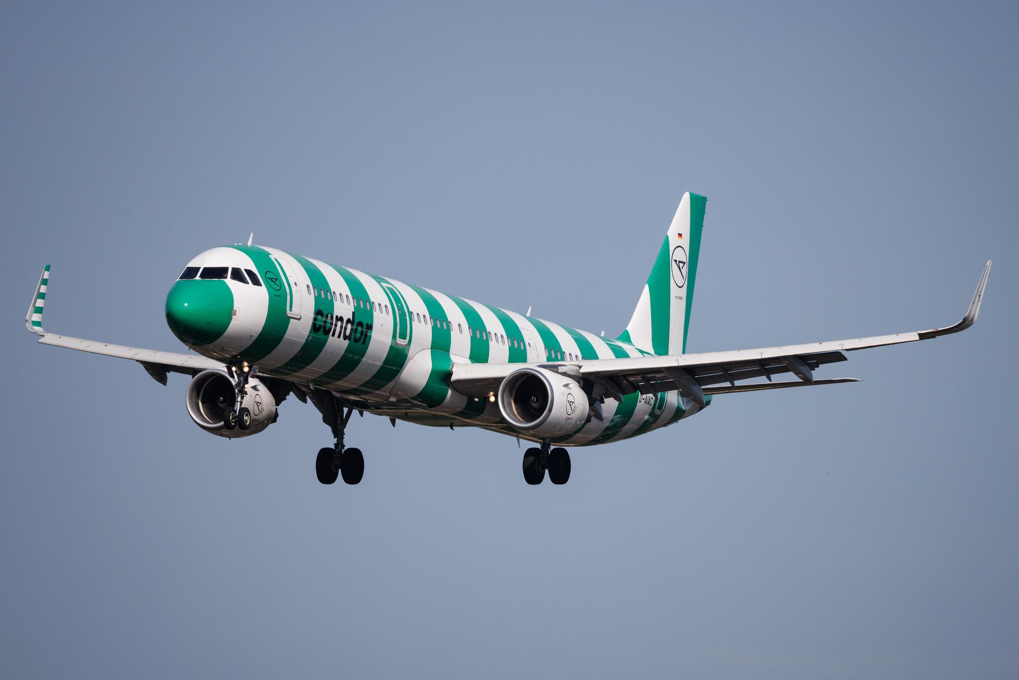 Hamburg Airport: Condor (DE / CFG) | Airbus A321-211 A321 | D-AIAC | MSN 5969