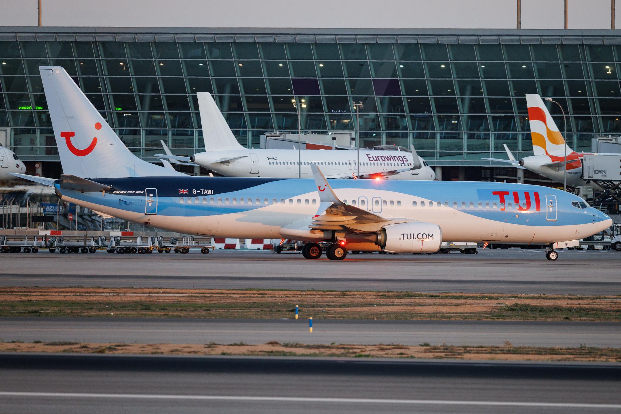 Palma de Mallorca Airport: TUI (X3 / TUI) | Operator: TUI Airways | Boeing 737-8K5 B738 | G-TAWI | MSN 37267