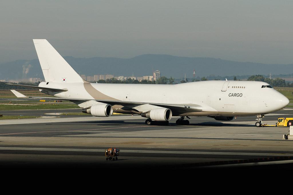 Vienna International Airport: AirZeta (KJ / AIH) | Operator: Air Zeta | Boeing 747-48E(BDSF) B744 | HL7421 | MSN 25784