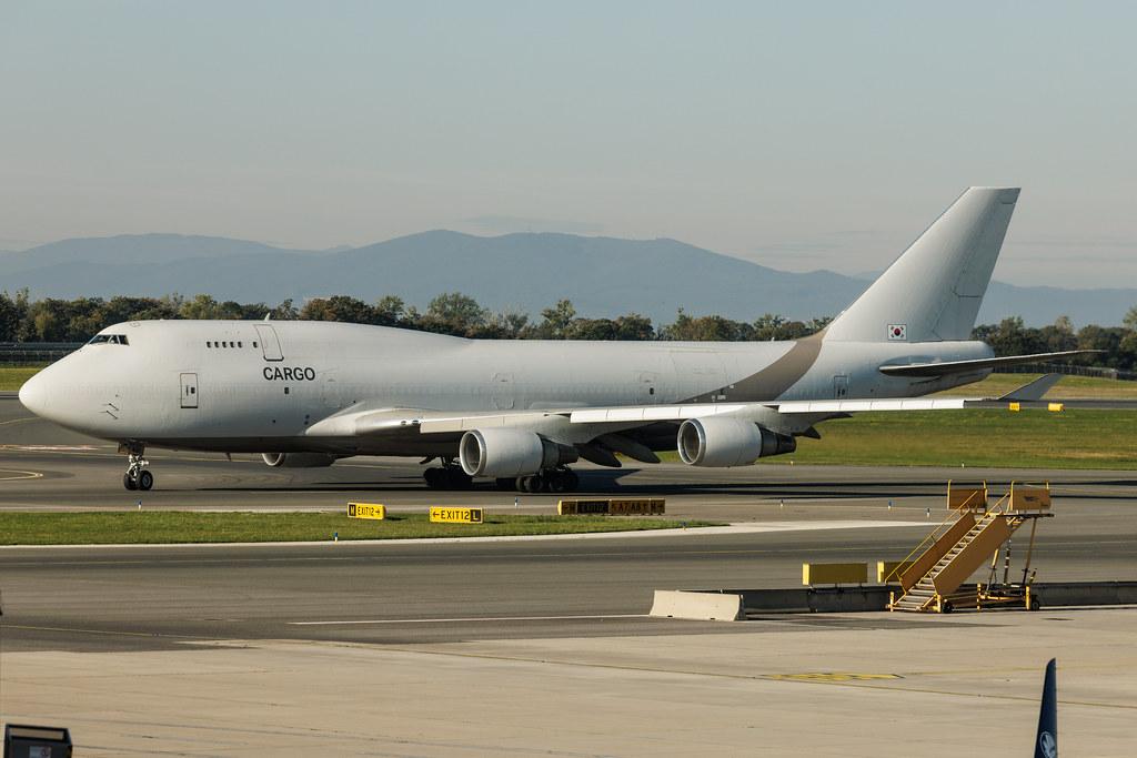 Vienna International Airport: AirZeta (KJ / AIH) | Operator: Air Zeta | Boeing 747-48E(BDSF) B744 | HL7421 | MSN 25784