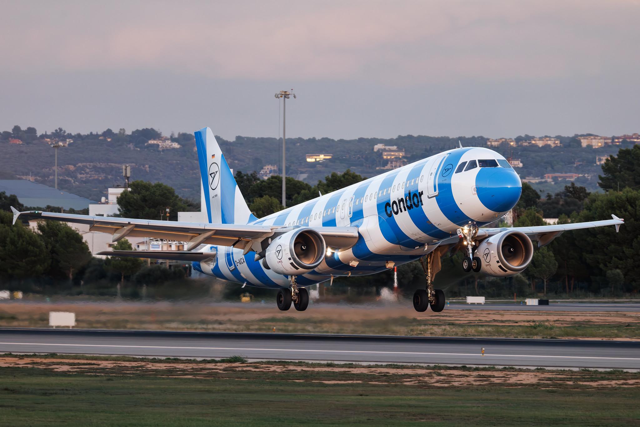 Palma de Mallorca Airport: Condor (DE / CFG) | Livery: Blue Sea Livery | Airbus A320-212 A320 | D-AICA | MSN 0774