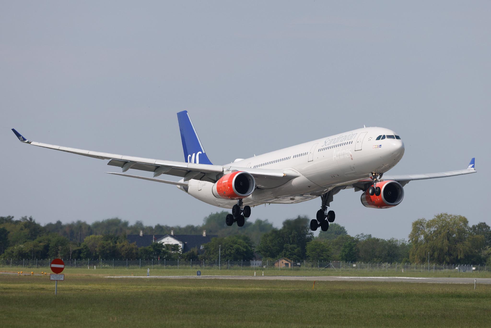 Copenhagen Airport: SAS (SK / SAS) | Airbus A330-343 A333 | LN-RKT | MSN 1697