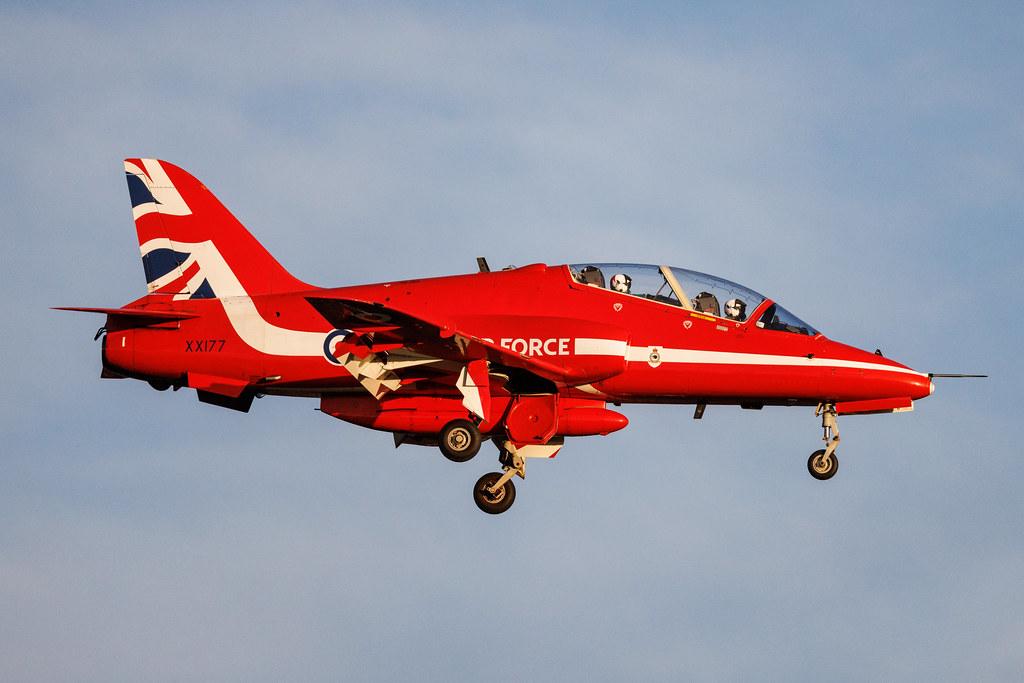Hamburg Airport: Red Arrows Display Team (RFR) | Operator: United Kingdom - Royal Air Force | British Aerospace Hawk T.1 HAWK | XX177 | MSN 312024/024
