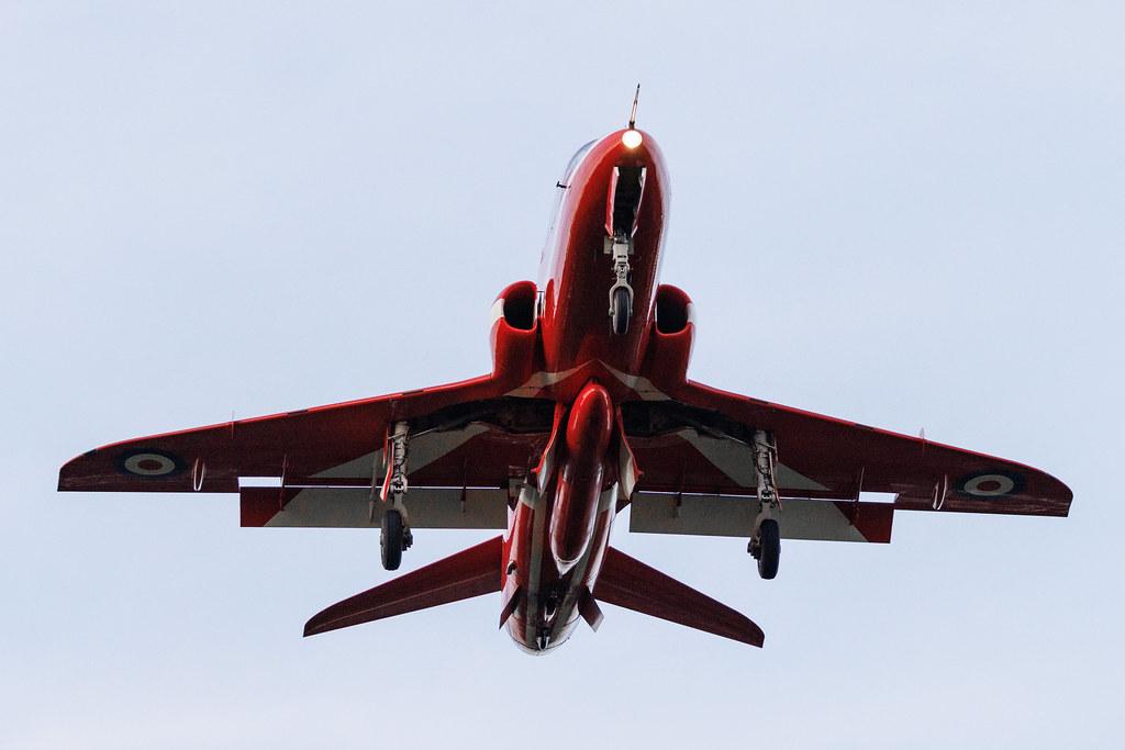 Hamburg Airport: Red Arrows Display Team (RFR) | Operator: United Kingdom - Royal Air Force | British Aerospace Hawk T.1 HAWK