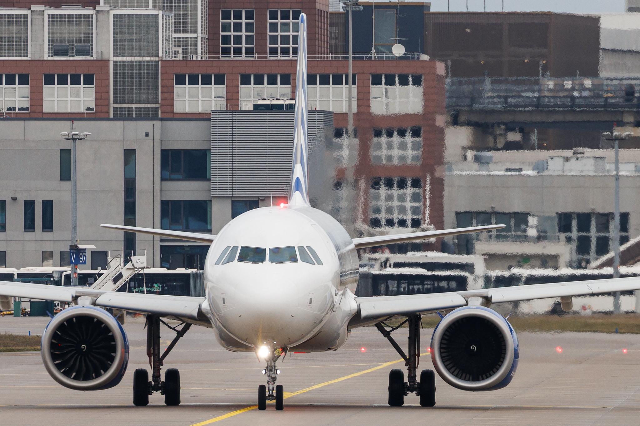 Frankfurt Airport: SKY express (GQ / SEH) | Airbus A320-251N A20N | SX-GRE | MSN 09235